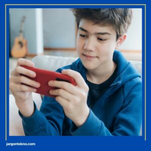 Bisa menyembunyikan game dengan pakai Smart Sidebar Oppo.