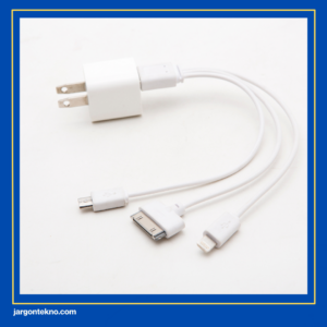 Kabel dan adaptor samsung a04 charger watt.